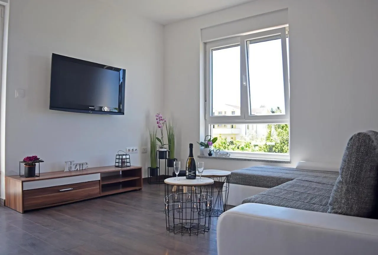 Apartment Summer Breeze Pula Croatia