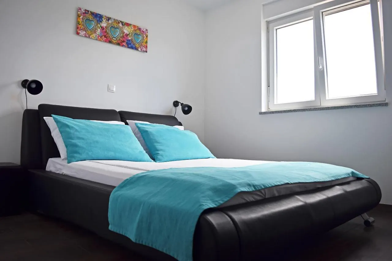 Apartment Summer Breeze Pula Croatia